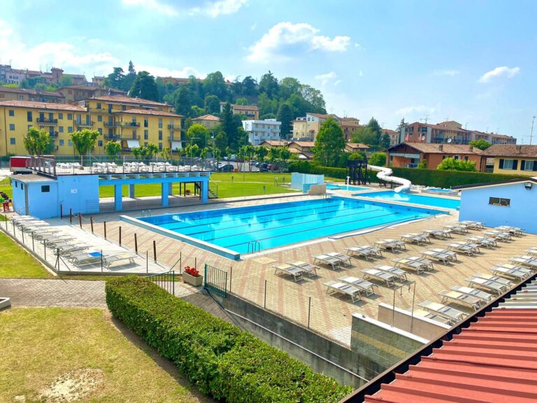 piscina comunale Casteggio