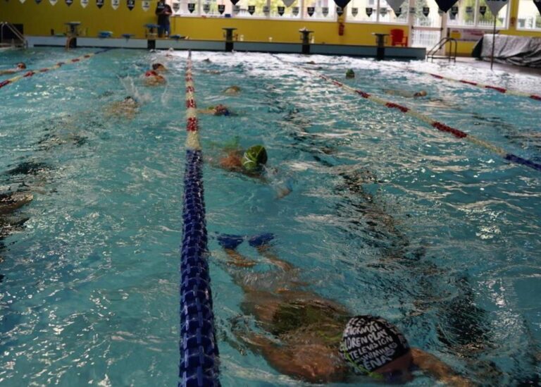 piscina interna centro sportivo casteggio